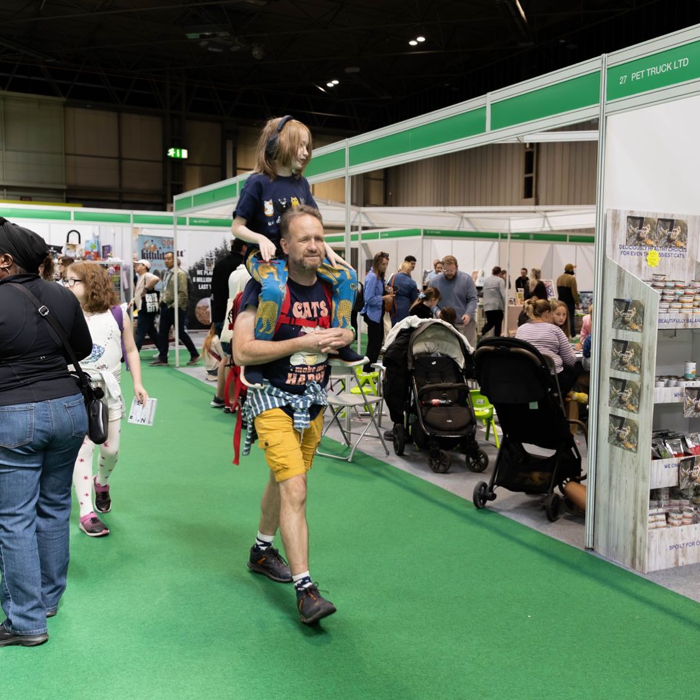 Cat Show Live 2025 - show floor